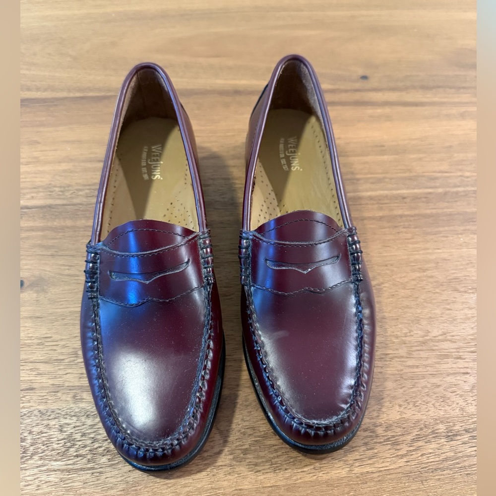 WOMENS WEEJUNS LOAFER WHITNEY SIZE 7 Wine Color Preppy Penny Loafer